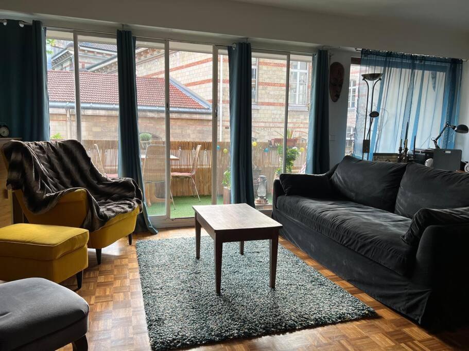 Grand Appartement Avec Balcon Et Parking Gratuit Sur Place Paryż Zewnętrze zdjęcie